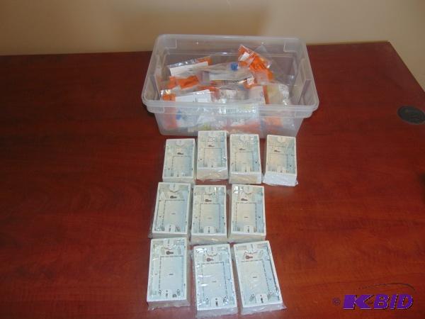 lot 32 image: Assortment of Computer and Phone Accessories ...
