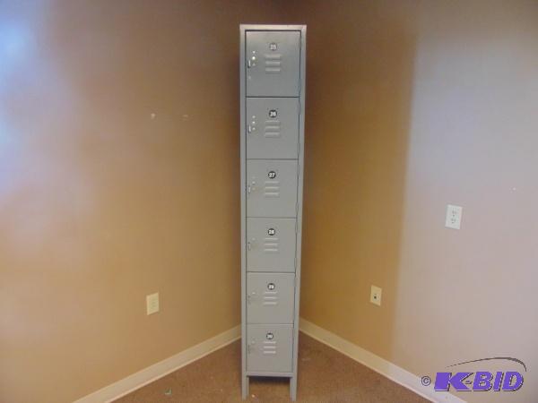 lot 50 image: (6) Compartment Locker   Appear to be in good...
