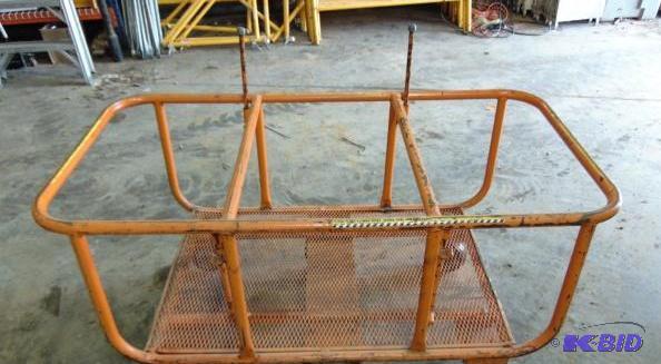 lot 66 image: Heavy Duty 4 Wheel Cart   Measures 5 long x ...