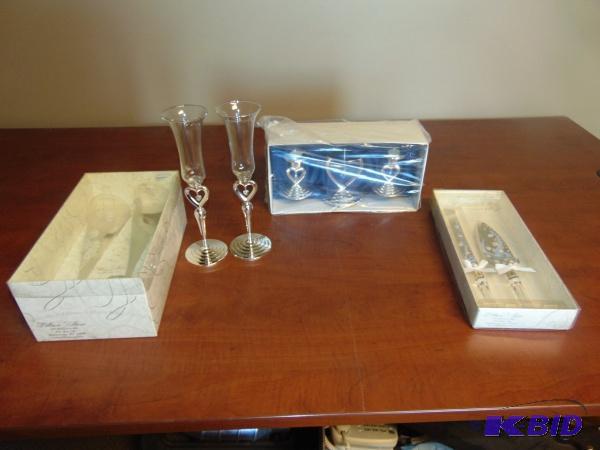 lot 71 image: Variety New of Wedding and Party Items...