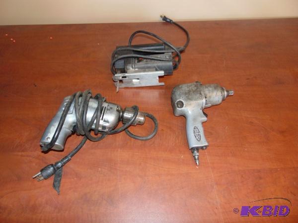 lot 77 image: Lot of Tools   Impact gun  Drill  Jig Saw ...