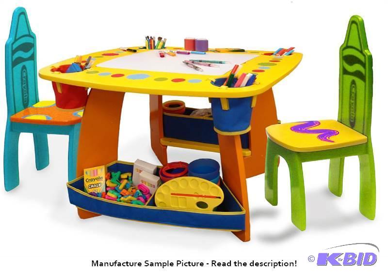 lot 17 image: Crayola Wooden Table and Chair Set - Set come...