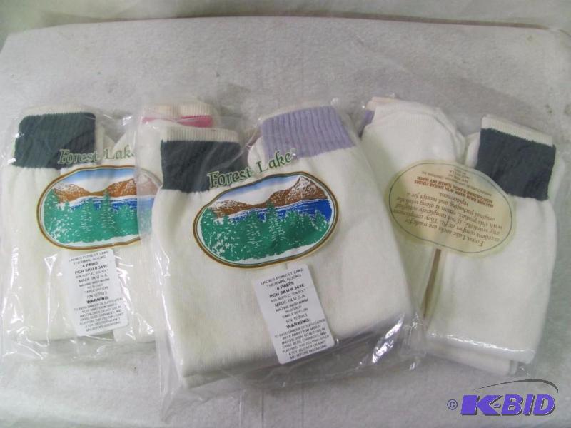 lot 178 image: 12 Pair Womens Thermal Socks