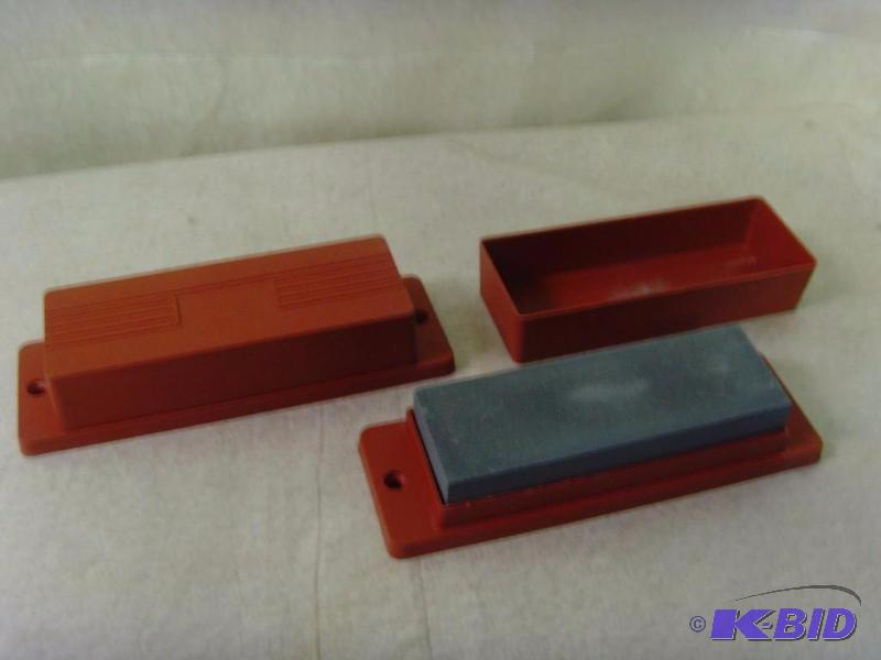 lot 238 image: Lot of 2 6 Sharpening Stones