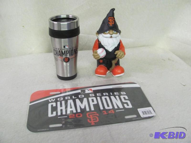 lot 25 image: San Francisco Giants Colectible Lot