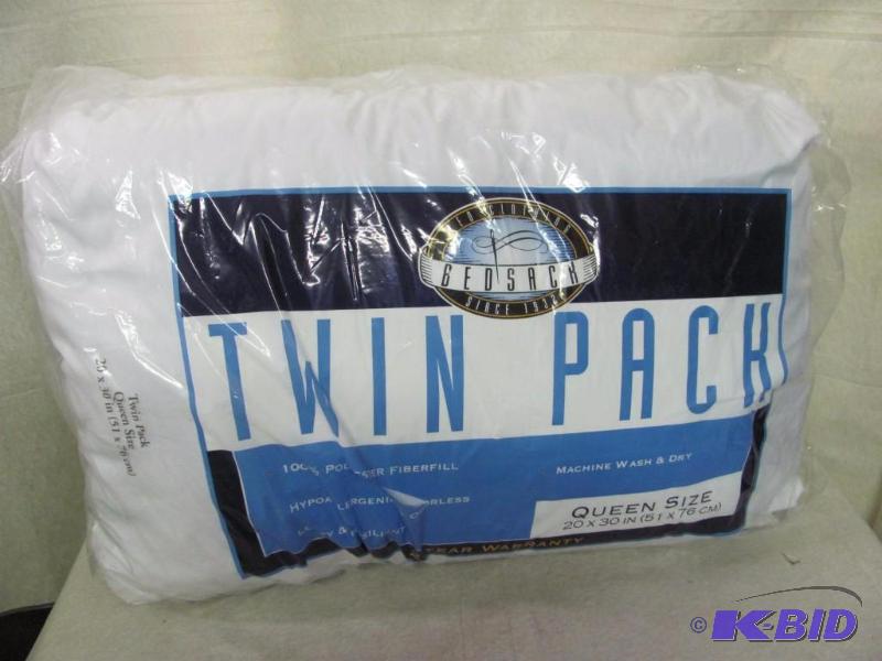 lot 321 image: Twin Pack Queen Size Pillows