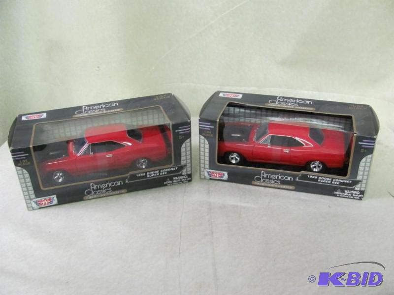 lot 46 image: Lot of 2 American Classics