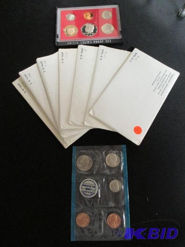 lot 4 image: 1982-S Proof Set and (7) 1970-P Mint Sets with S Mint Lincoln Cent