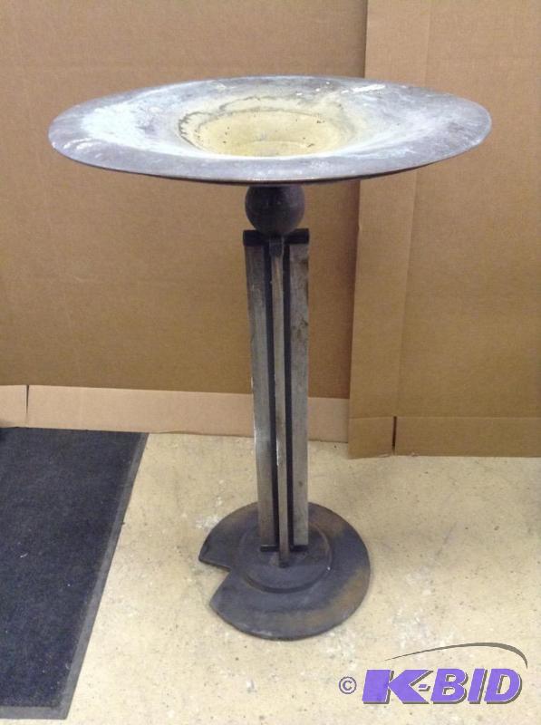 Decorative Metal Bird Bath