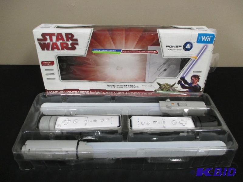 Star Wars Light-up Lightsabers for Wii