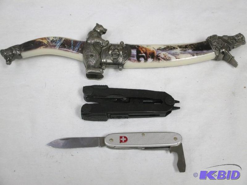 Knives and Leatherman Type Tool