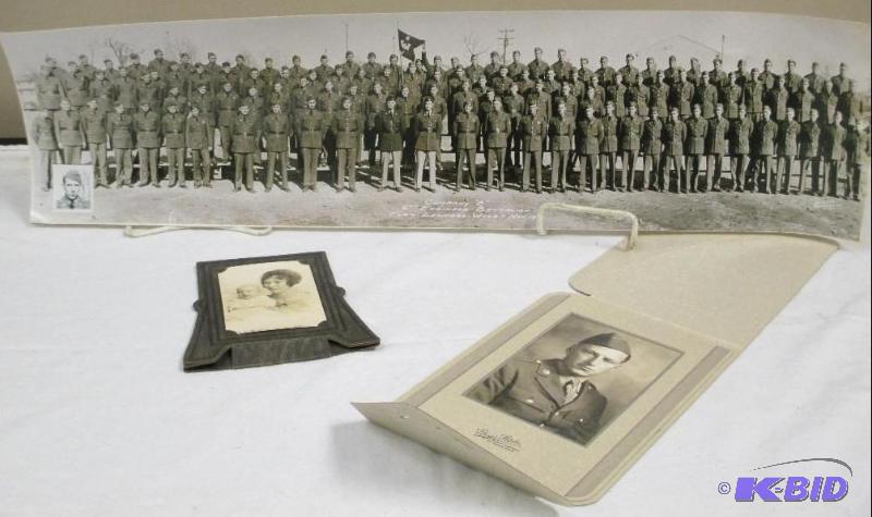 lot 10 image: Lot of vintage photos