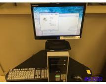 lot 45 image: Compaq Desk Top Computer