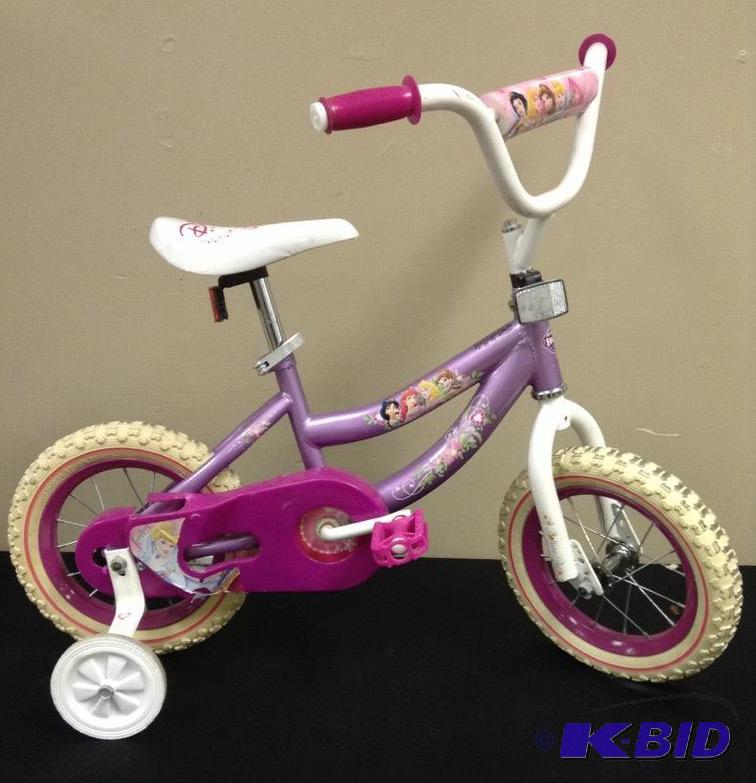 lot 46 image: Little Girls Disney Princess Bicycle