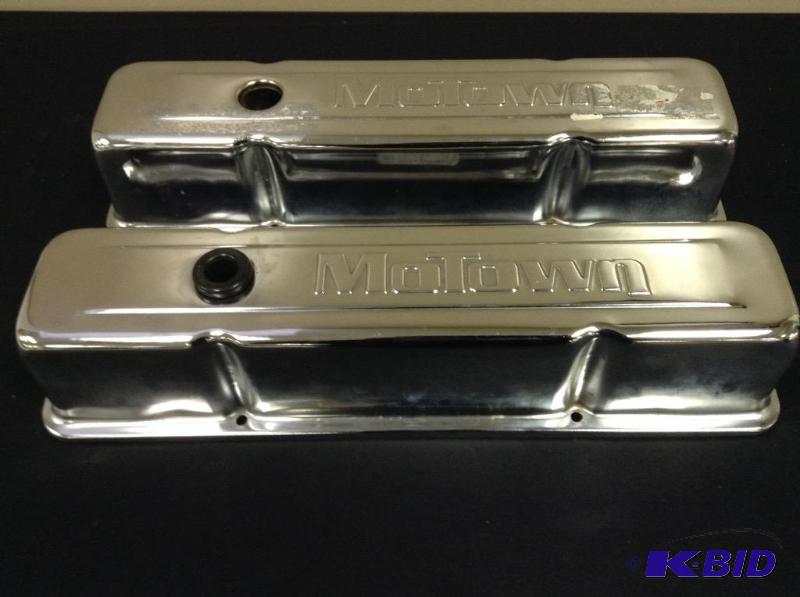 lot 54 image: MoTown Small Block Chevy Valve Covers