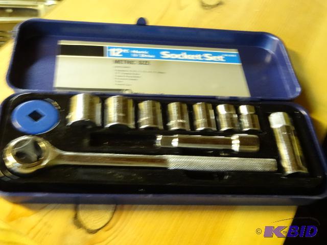lot 109 image: Metric 38" Drive Socket Set In Metal Ca...