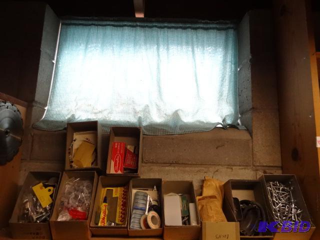 lot 117 image: Misc Hardware...
