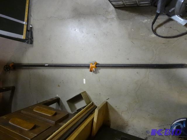 lot 13 image: 5 Bar Blamp...