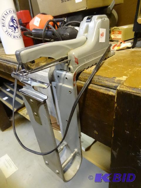lot 140 image: Swingline 7324 Bench Mounted Stapler. Buyer R...