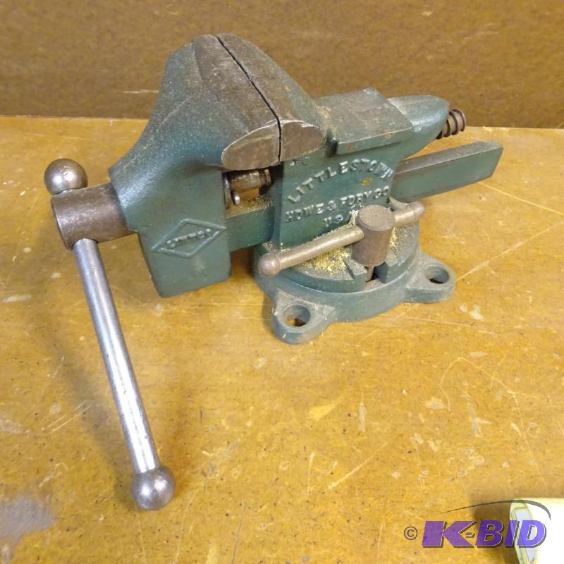 lot 194 image: Littletown 3&quotBench Vise...