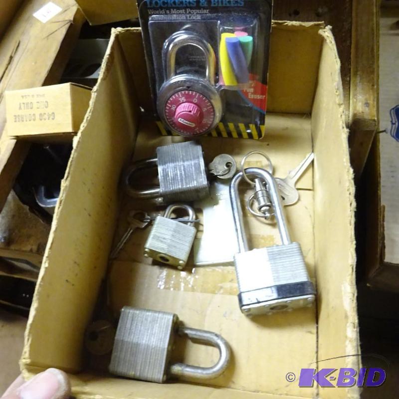 lot 201 image: Misc Locks, All have Keys...