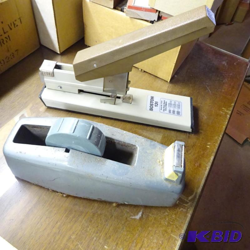 lot 215 image: Heavy Duty Stapler and Tape Dispenser...