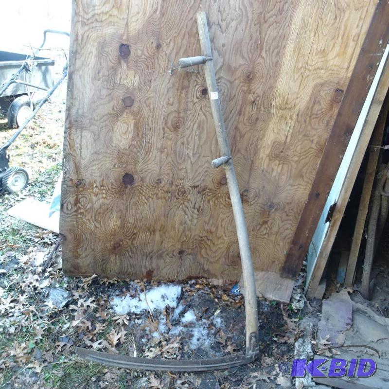 lot 233 image: Vintage Wood Farm Scythe, Very Nice Shape...