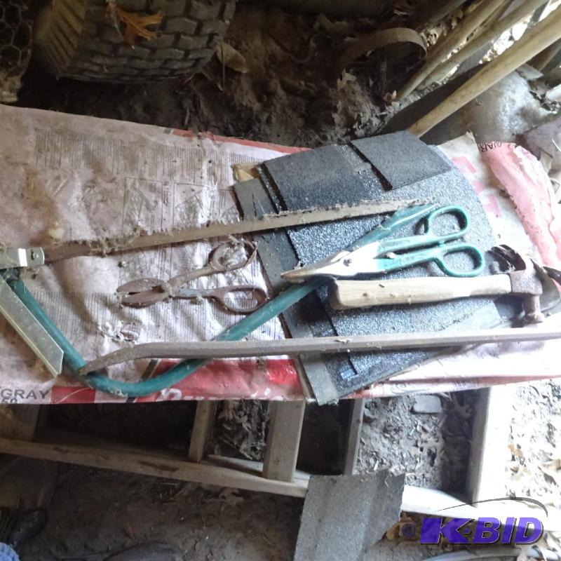 lot 234 image: Bow Saw Claw Hammer 2 Tin Snips, Crow Bar...