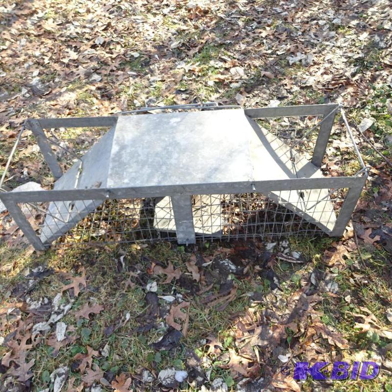 lot 237 image: Large Live Trap...