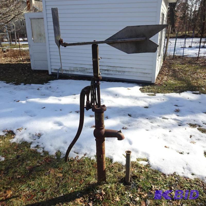 lot 241 image: Vintage Well Hand Pump...
