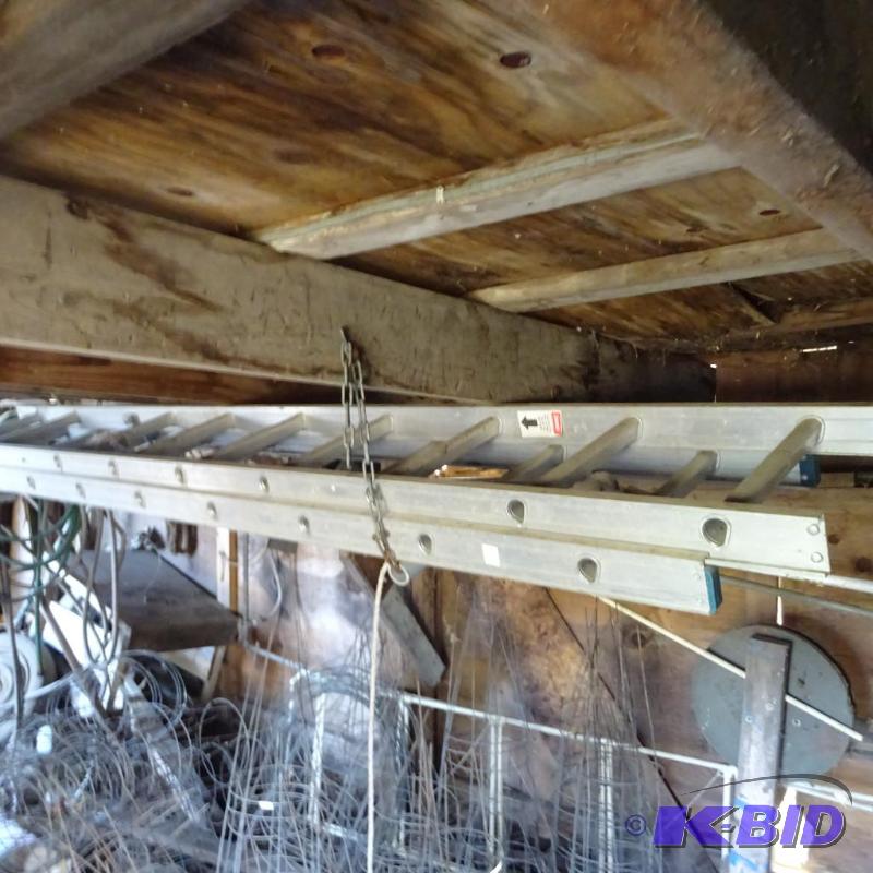 lot 243 image: 20 Aluminum Extension Ladder...