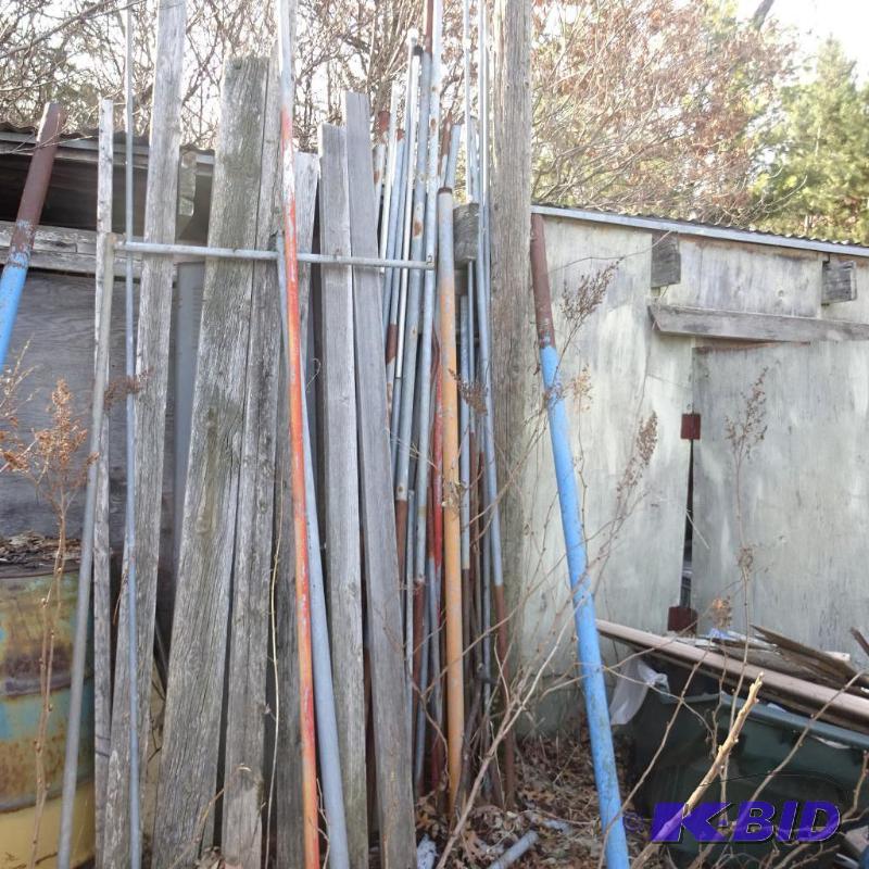 lot 262 image: Misc Metal on Property. No Fence Posts. Mostl...