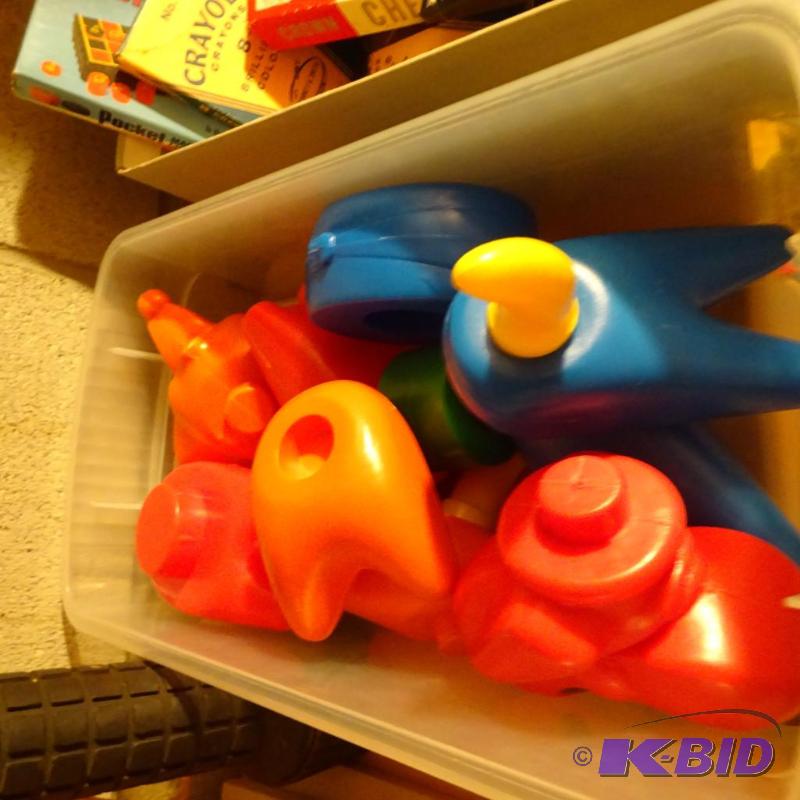 lot 296 image: Vintage Tupperware Toy...