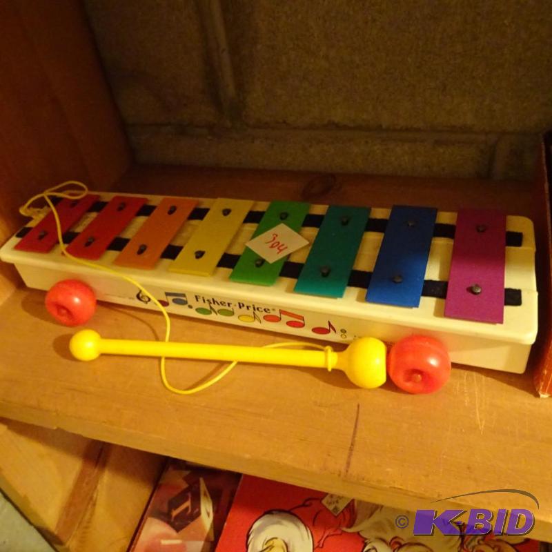 lot 304 image: Vintage Fisher Price Music Toy...