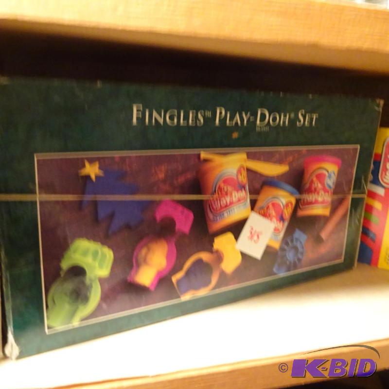 lot 315 image: Misc Play Doh and Play Sets...
