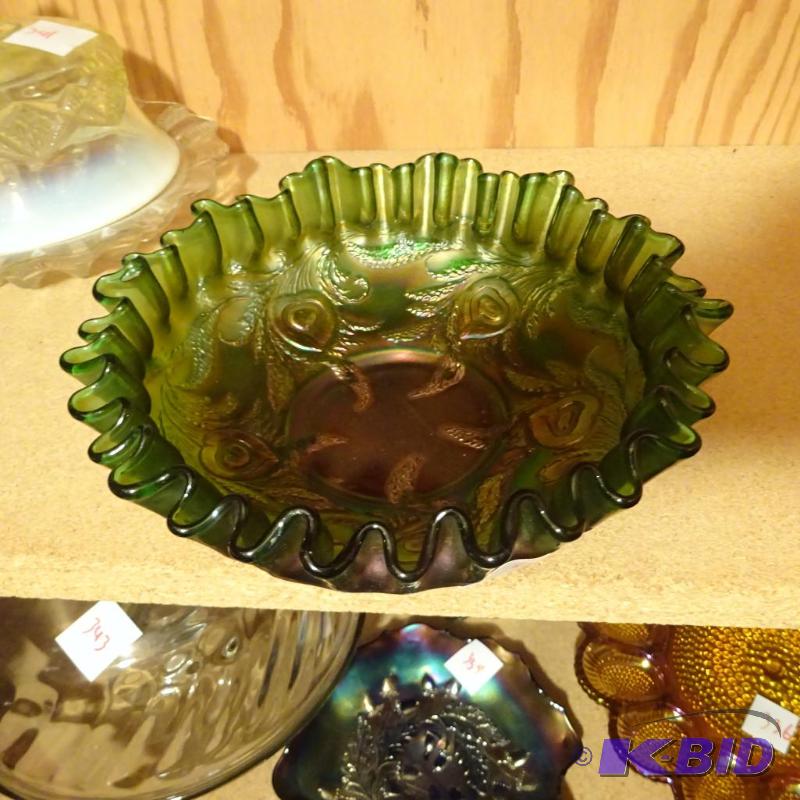 lot 334 image: Decorative Carnival Glass Candy Dish...