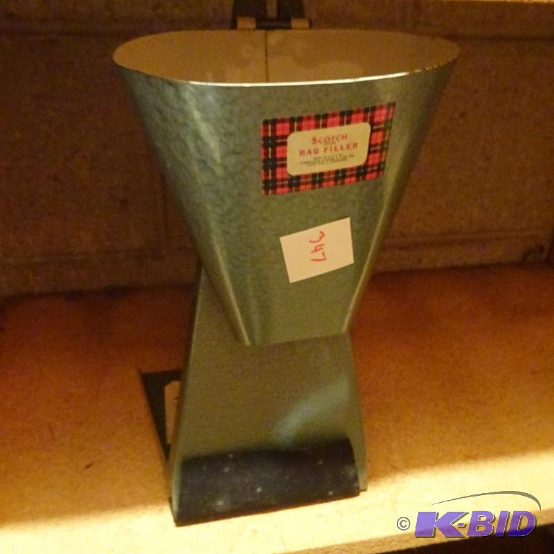 lot 347 image: Vintage Scotch Bag Filler...