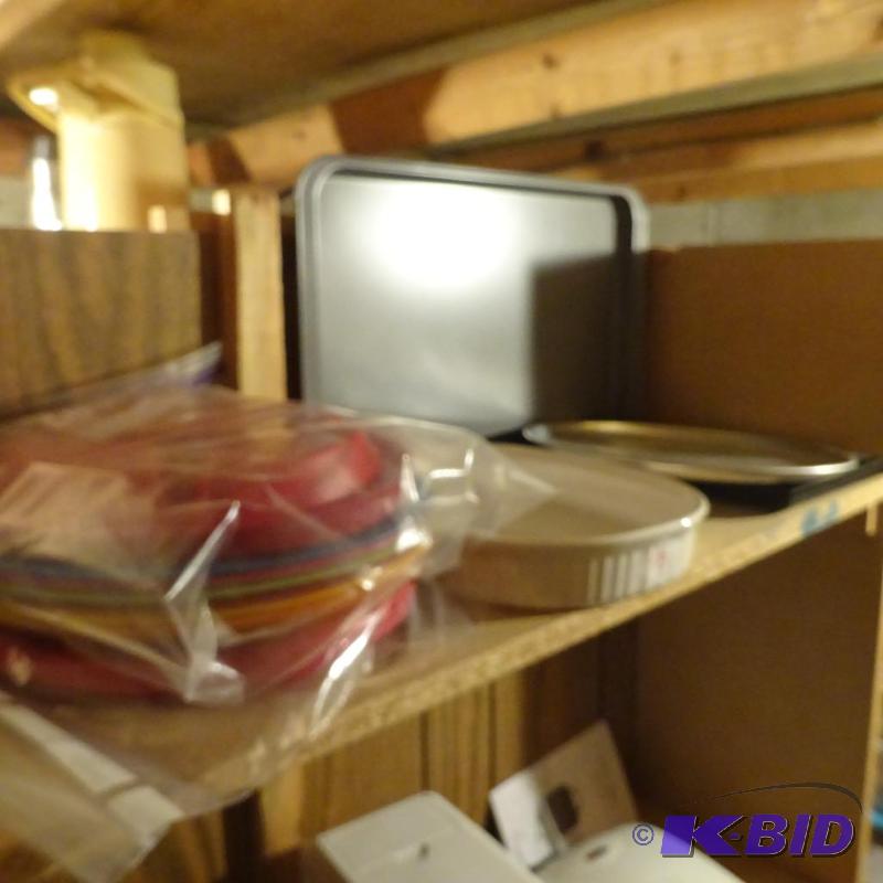 lot 353 image: Plastic Plates, Casserole Baking Trays...