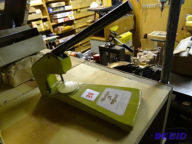 lot 38 image: Badge a Minute Button Maker...