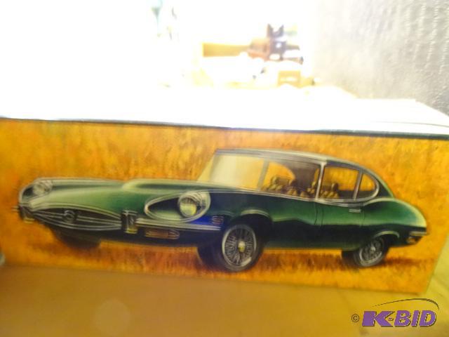lot 53 image: Vintage Jaguar Car Decanter. Avon...