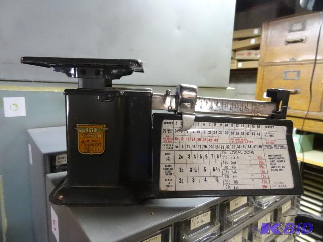 lot 7 image: Vintage Air Mail Scale...
