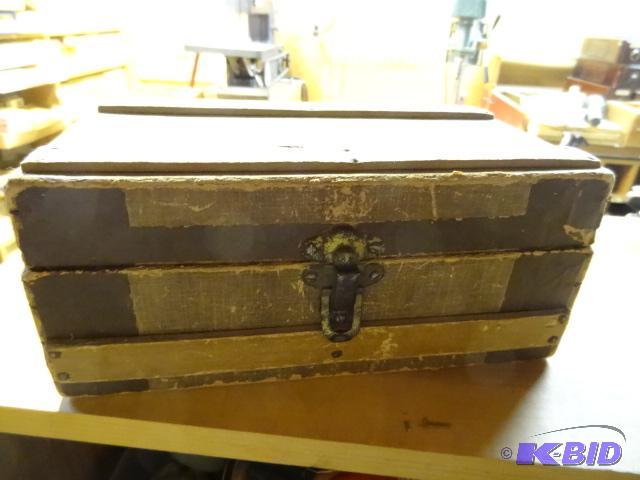 lot 74 image: Old Box of Polished Rocks...