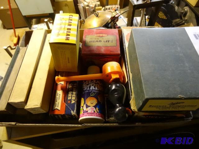 lot 81 image: Misc Vintage Items, Water Color Set, Silly St...