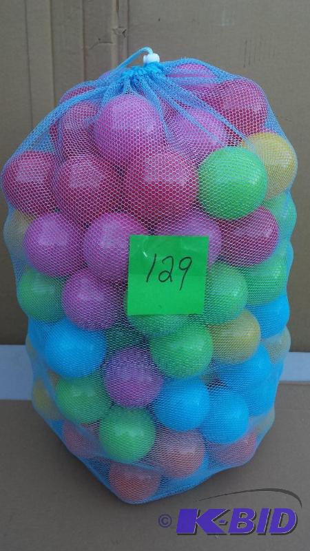 lot 129 image: Blast Zone 150 Play Zone Balls