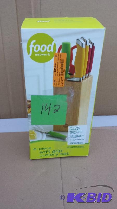 lot 142 image: Food Network 8 piece soft Grip Cutlery Set