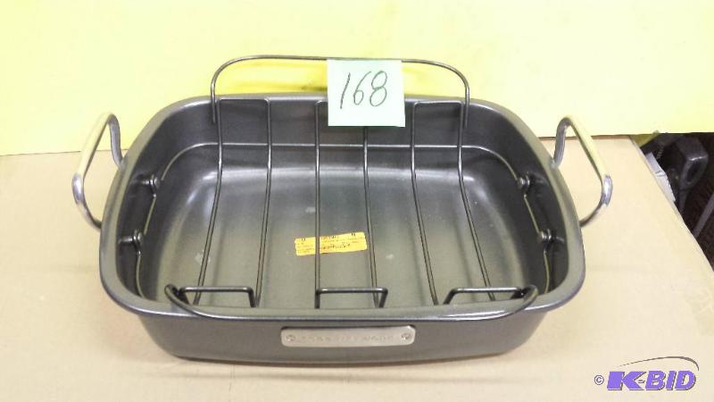 lot 168 image: Food Network Roaster Pan with rack