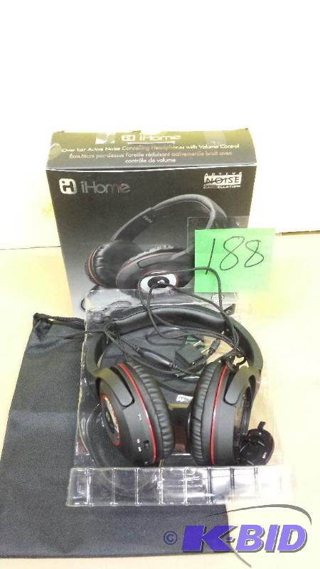 lot 188 image: iHome Headphones