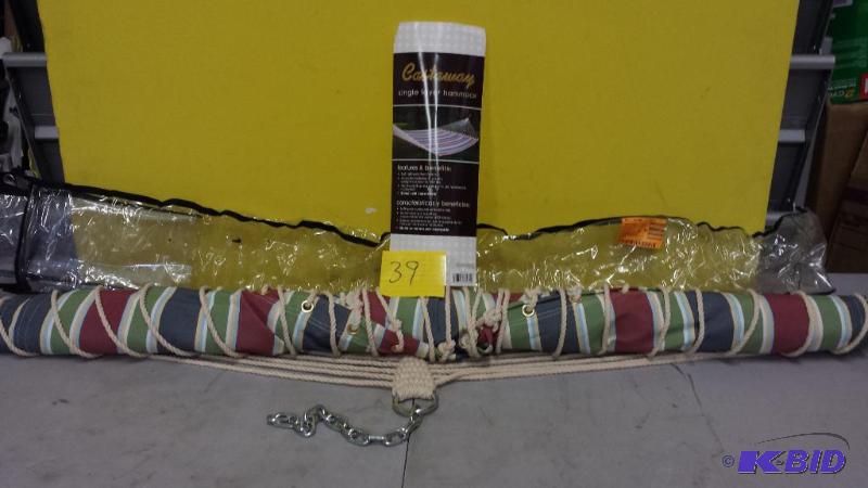 lot 39 image: Single layer hammock