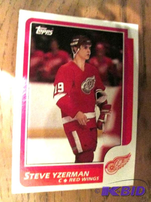 lot 114 image: 1986 - 1987 Topps Steve Yzerman hockey collec...