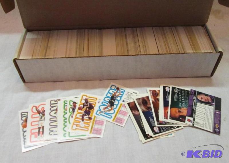 lot 31 image: Box of mixed basketball sports cards...